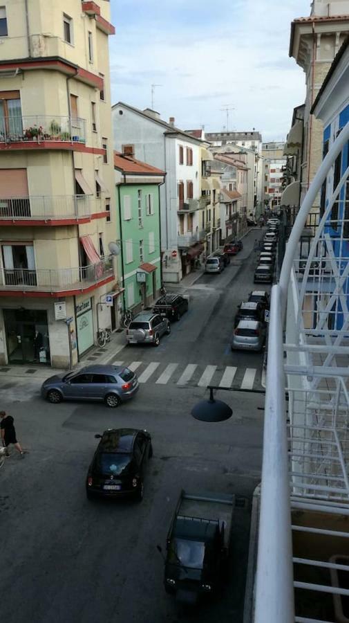 Appartement Casa Chiara à San Benedetto del Tronto Extérieur photo